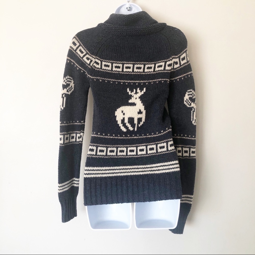 Aritzia TNA Sea to Sky Reindeer Lambswool Sweater - Picture 2 of 4